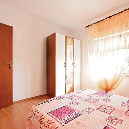 Appartamento 1 Bedroom Cozy In Vodice