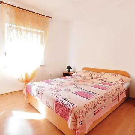 Appartamento 1 Bedroom Cozy In