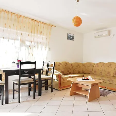 1 Bedroom Cozy In Vodice
